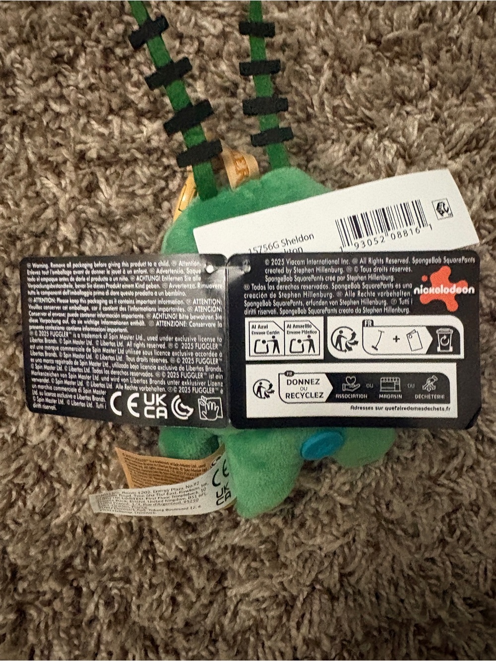 Fuggler x Spongebob Green One-Eyed Monster Plush Keychain - Picture 5 of 7